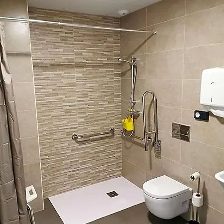 Tres Abetos Hostel Arzúa