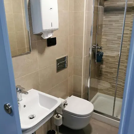Tres Abetos Hostel